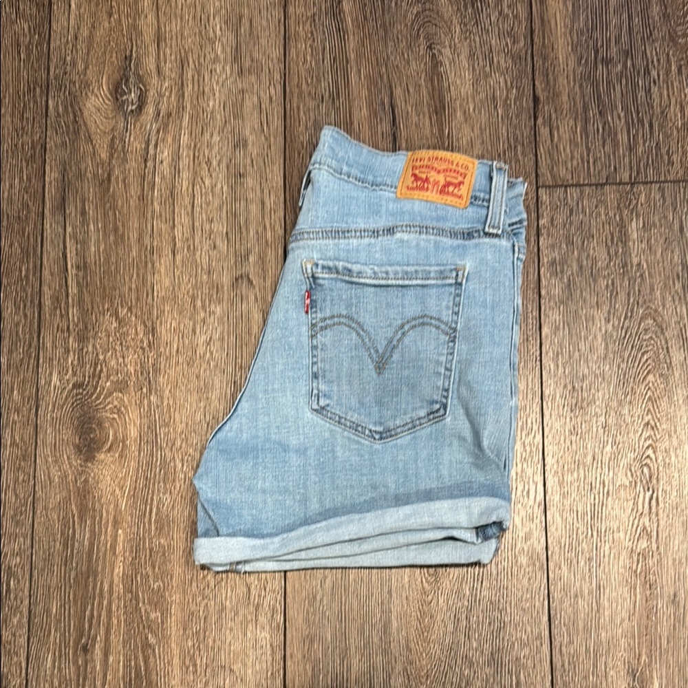 Levi's Light Blue Denim Jeans size 30